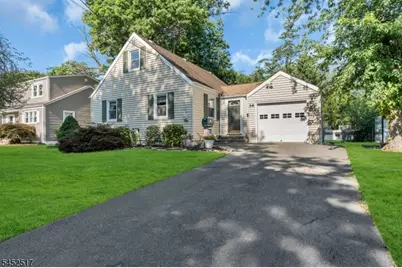 34 Baldwin Ave, South Bound Brook Boro, NJ 08880 - Photo 2