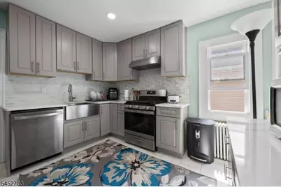 4 Gillies St, Clifton, NJ 07013 - Photo 8