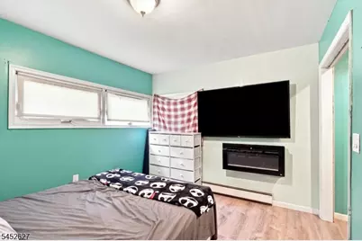 1528 Washington Ave, Pompton Lakes, NJ 07442 - Photo 10