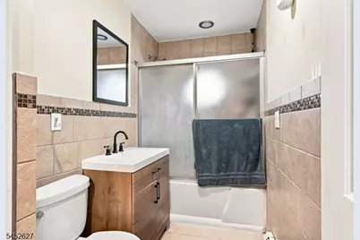 1528 Washington Ave, Pompton Lakes, NJ 07442 - Photo 12
