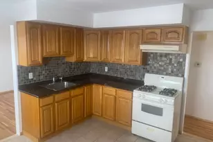423 Clarkson Ave, Elizabeth, NJ 07202 - Photo 2