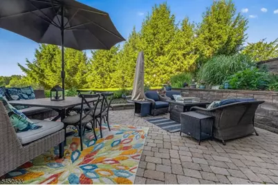 126 Albert Dr, Union Township, NJ 08809 - Photo 8