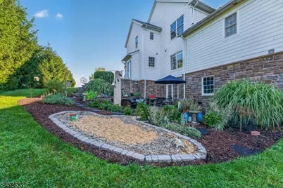 126 Albert Dr, Union Township, NJ 08809 - Photo 10