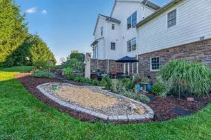 126 Albert Dr, Union Township, NJ 08809 - Photo 10