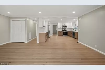 71 Moore Pl #2, Belleville, NJ 07109 - Photo 4