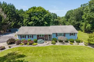 135 Rockafellows Mill Rd, Readington, NJ 08822 - Photo 2