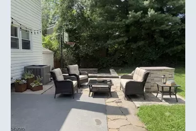 7 Spier Dr, Livingston, NJ 07039 - Photo 12