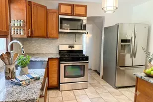 7 Spier Dr, Livingston, NJ 07039 - Photo 4