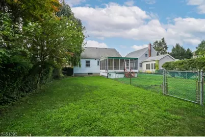 30 Pequannock Ave, Pompton Lakes, NJ 07442 - Photo 20