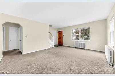 30 Pequannock Ave, Pompton Lakes, NJ 07442 - Photo 6