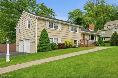 43 Oakland Ave, West Caldwell, NJ 07006 - Photo 2