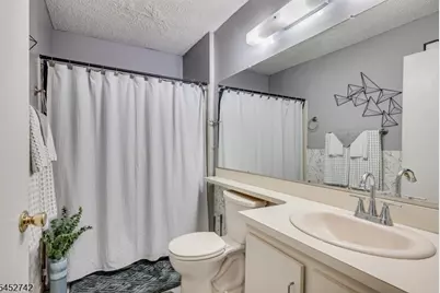 85 Lindsey Ct, Franklin Township, NJ 08823 - Photo 16