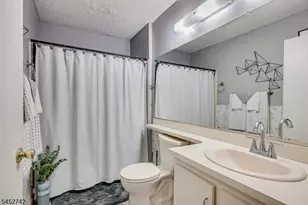 85 Lindsey Ct, Franklin Township, NJ 08823 - Photo 16