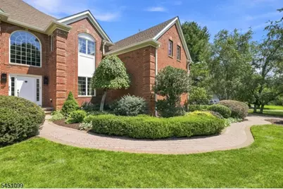 22 Ascot Dr, Washington Township, NJ 07853 - Photo 4