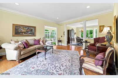 22 Ascot Dr, Washington Township, NJ 07853 - Photo 8