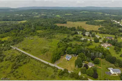 68 Fenwick Rd, Frankford Township, NJ 07822 - Photo 4