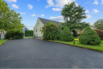 343 Delawanna Ave, Clifton, NJ 07014 - Photo 2