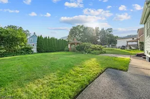 343 Delawanna Ave, Clifton, NJ 07014 - Photo 18