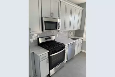 2183 Morris Ave #5, Union Township, NJ 07083 - Photo 1