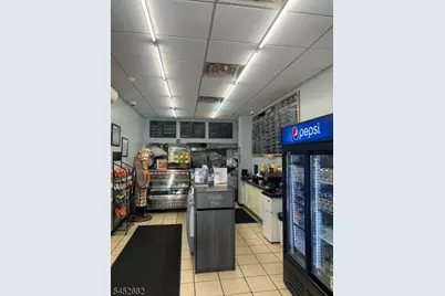 16 Green St, Newark, NJ 07102 - Photo 6