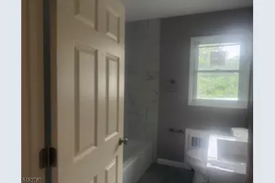 1040 McBride Ave #4, Woodland Park, NJ 07424 - Photo 2