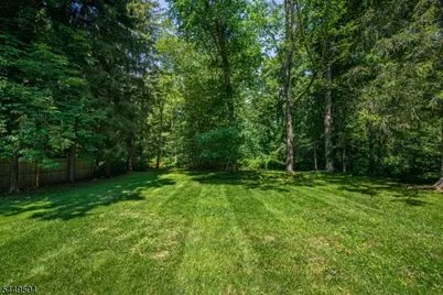 19 Hermanne Dr, Mount Olive, NJ 07836 - Photo 2