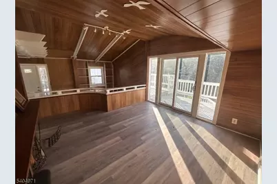 38 W River Styx Rd, Hopatcong, NJ 07843 - Photo 8