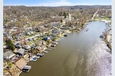 38 W River Styx Rd, Hopatcong, NJ 07843 - Photo 36