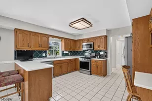 19 Kilmer Dr, Hillsborough Township, NJ 08844 - Photo 12