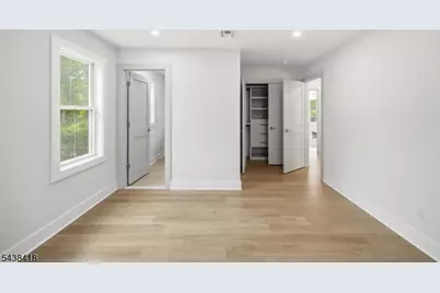 35 Sycamore Ave, Livingston, NJ 07039 - Photo 24