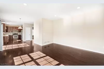 10 Willocks Cir, Franklin Township, NJ 08873 - Photo 6