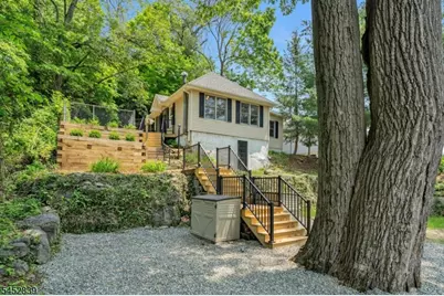 358 Lakeview Ave, Ringwood, NJ 07456 - Photo 42