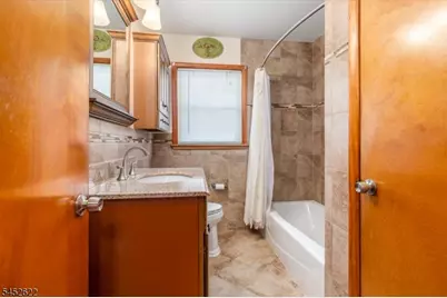 11 Landis Pl, Clifton, NJ 07013 - Photo 8