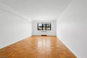 208 Anderson St, Hackensack, NJ 07601 - Photo 6