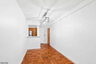208 Anderson St, Hackensack, NJ 07601 - Photo 8