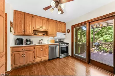 3 Jean St, Vernon, NJ 07462 - Photo 10
