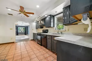 26 Grandview Ave, Oakland, NJ 07436 - Photo 4