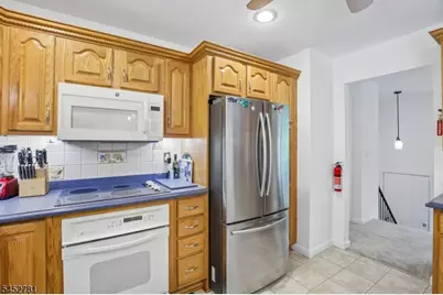 89 Tomahawk Trl, Sparta Township, NJ 07871 - Photo 20