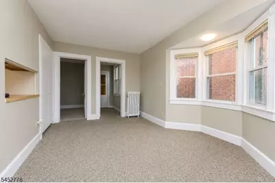 11 Montague Pl #2, Montclair, NJ 07042 - Photo 6