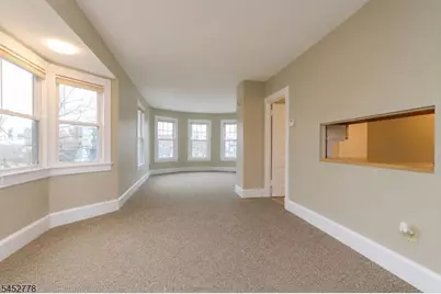 11 Montague Pl #2, Montclair, NJ 07042 - Photo 8