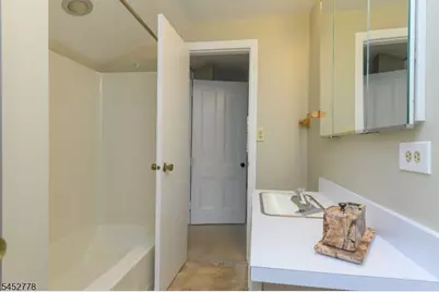 11 Montague Pl #2, Montclair, NJ 07042 - Photo 18