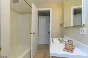 11 Montague Pl, Montclair, NJ 07042 - Photo 18