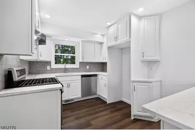 27 Ferndale Rd, Wayne, NJ 07470 - Photo 4