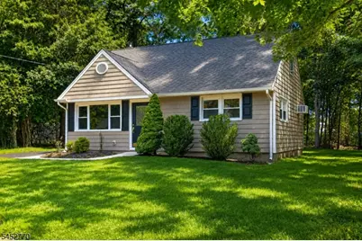 27 Ferndale Rd, Wayne, NJ 07470 - Photo 2