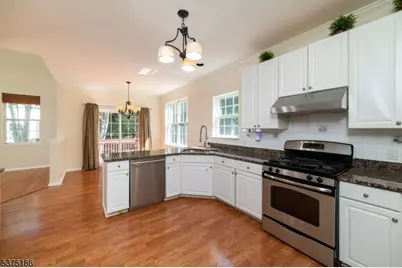 5 Hansom Rd, Bernards Township, NJ 07920 - Photo 2