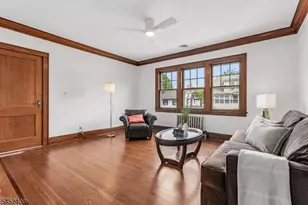 11 Brookwood Dr, Maplewood, NJ 07040 - Photo 4