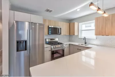 62 Columbia Ave, Newark, NJ 07106 - Photo 34