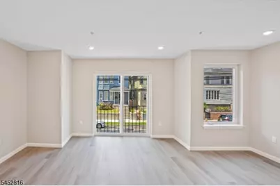 62 Columbia Ave, Newark, NJ 07106 - Photo 12