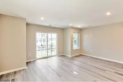 62 Columbia Ave, Newark, NJ 07106 - Photo 28