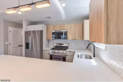 62 Columbia Ave, Newark, NJ 07106 - Photo 32